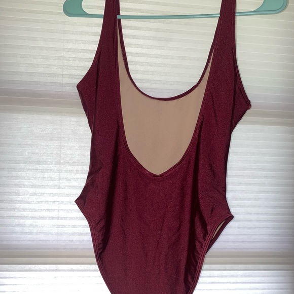 Swimsuit - Picture 2 of 3